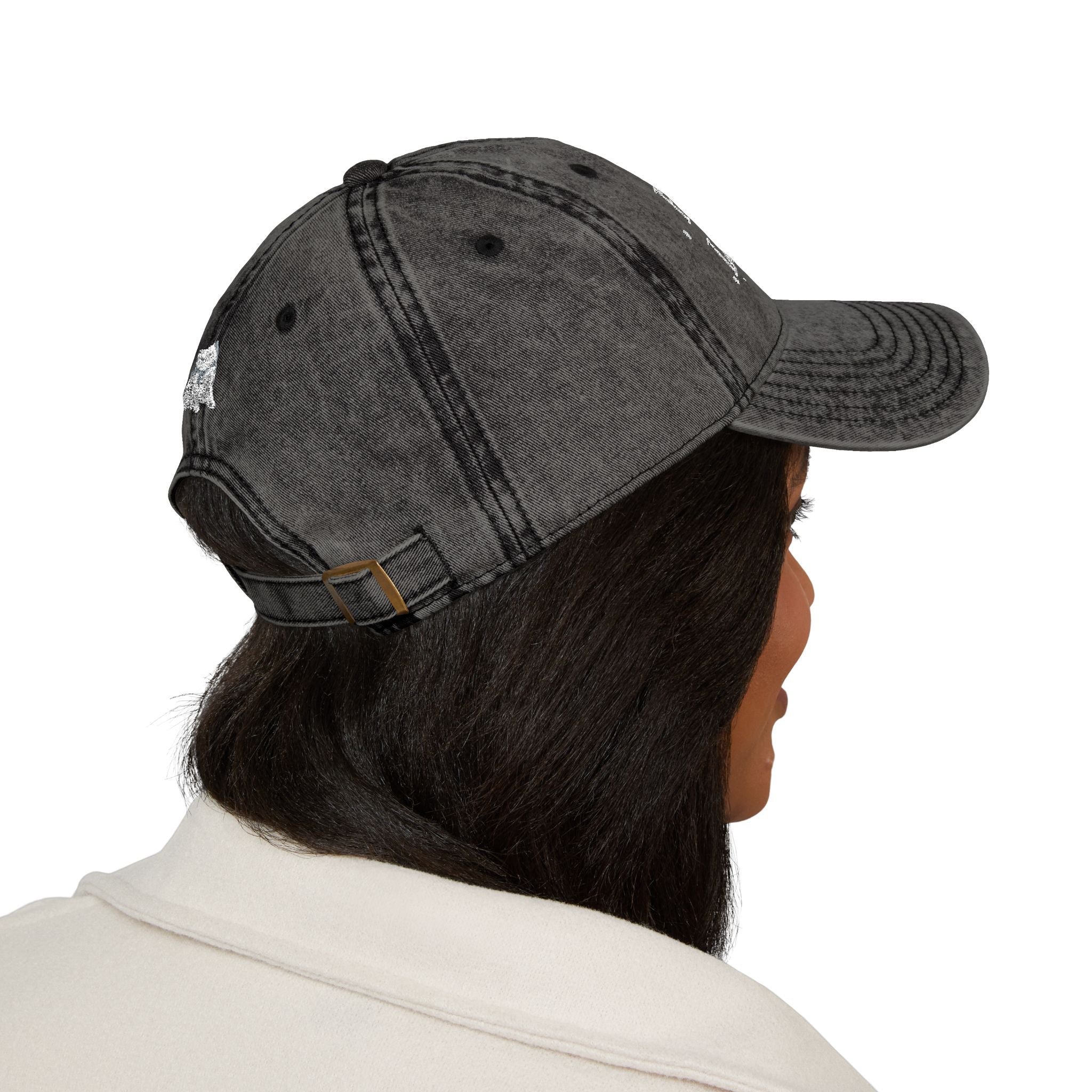 Vintage style embroidered hat featuring "Hot Girls Love Cats" text, casual wear accessory with colorful cat design.